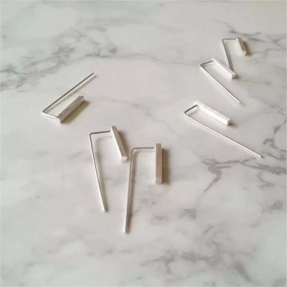 Women 925 Sterling Silver Plated Stud Earring - Picture 4 of 5